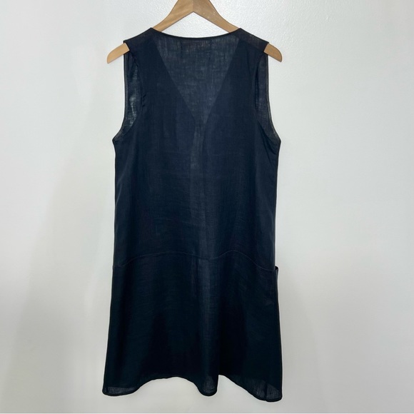 Hackwith Design House Paloma Vest in Navy - Picture 2 of 8